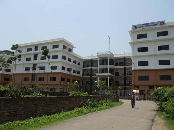 Meghnad Saha Institute of Technology Campus Hero Image